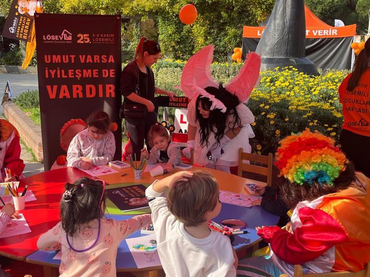 BU AİLENİN PARÇASIYIZ