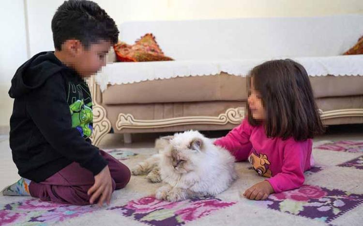 ‘ÇOCUKLARA KORUYUCU AİLE OLMAK İSTİYORUM’