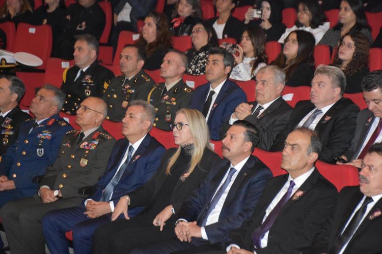 ATATÜRK’Ü DAHA ÇOK ANLADIKÇA SAYGIMIZ, MİNNETİMİZ HAYRANLIĞIMIZ DAHA ÇOK ARTIYOR