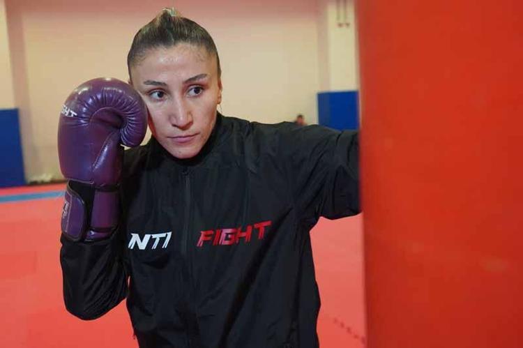 6 DÜNYA ŞAMPİYONLUĞU