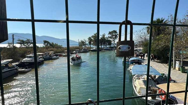 GÖRSEL KİRLİLİK OLUŞTU