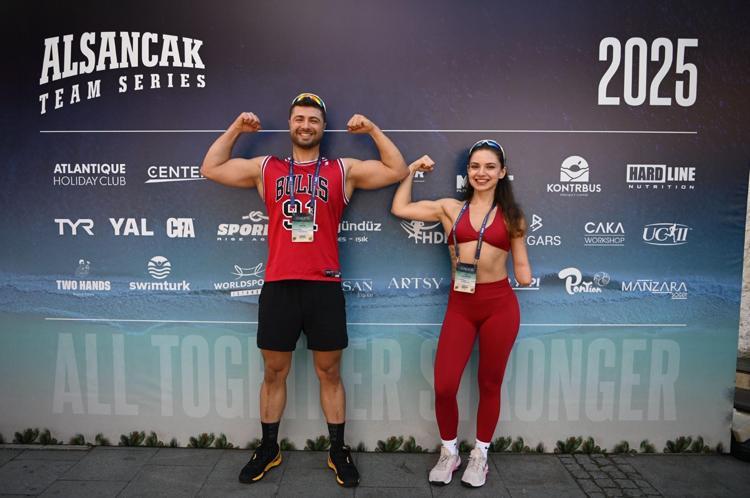 BAŞTA BENİ YADIRGADILAR