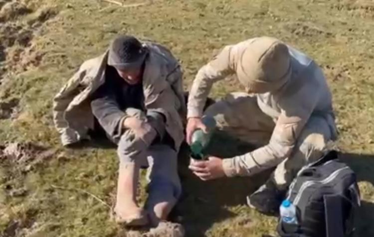 ÇOBAN AÇ VE BİTKİN HALDE BULUNDU