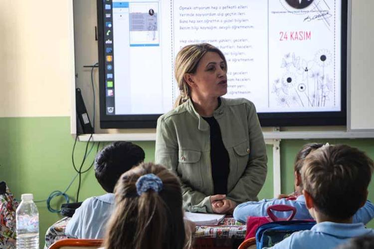 ÇOCUKLARA FAYDALI OLMAYI TERCİH ETTİM