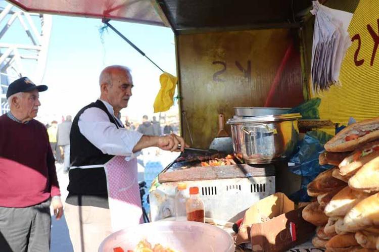 KAYSERİSPORDA OYNADIĞINI BİLMİYORDUM