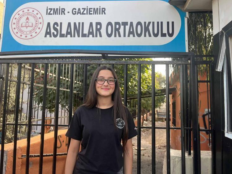 BİZİMLE ARKADAŞ GİBİ
