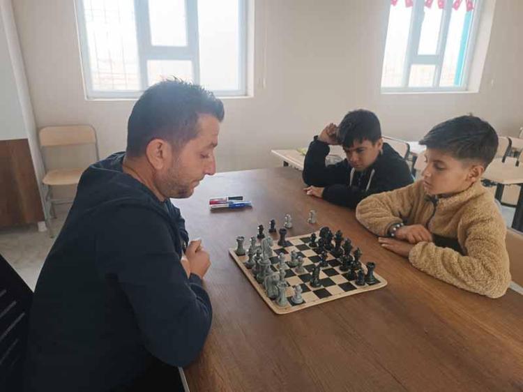 ‘ÖĞRETMENİMİ ÇOK SEVİYORUM’