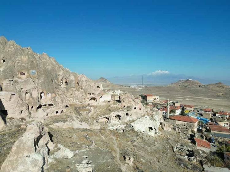 ‘YÜZLERCE İNSAN YAŞAMIŞ’