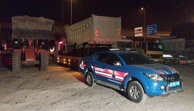 KAMYON VE KEPÇELERE EL KONULDU