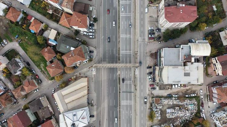 ‘YENİ KÖPRÜ BİR AN ÖNCE YERİNE KONULACAK’