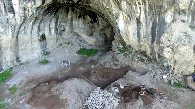 YEREL VE GÖÇMEN TOPLULUKLAR ARASINDA KAYNAŞMA