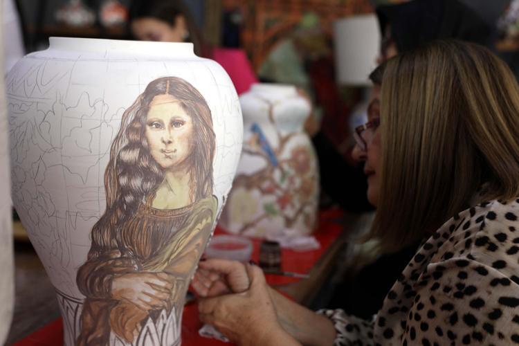 ÇİNİDE TOPRAĞA DOKUNUYORSUNUZ