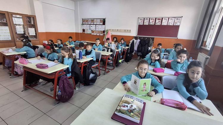 ‘SATIŞLARDAN ELDE EDİLEN GELİRİN BİR KISMIYLA FİDAN BAĞIŞI YAPTIK’