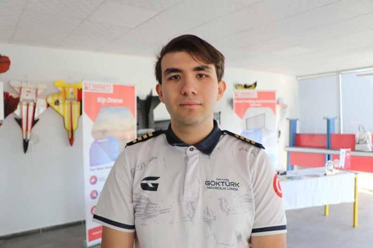 ‘HEM ÜLKEMİZİ HEM OKULUMUZU EN İYİ ŞEKİLDE TEMSİL ETTİĞİMİZ İÇİN ÇOK GURURLUYUZ’