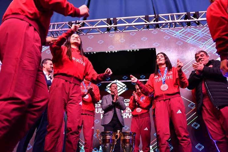 FEDERASYON BAŞKANI HEKİMOĞLU: AVRUPA ŞAMPİYONLUĞU TESADÜF DEĞİL