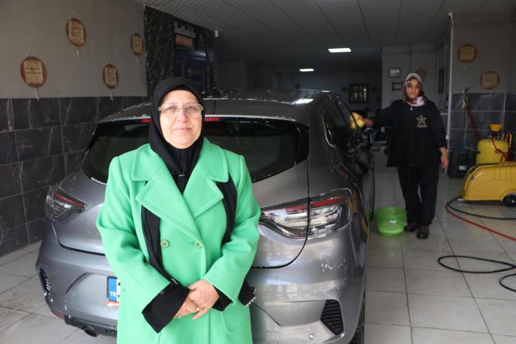 ‘ÇOCUKLAR İÇİN OYUN ALANI DA YAPTIK’