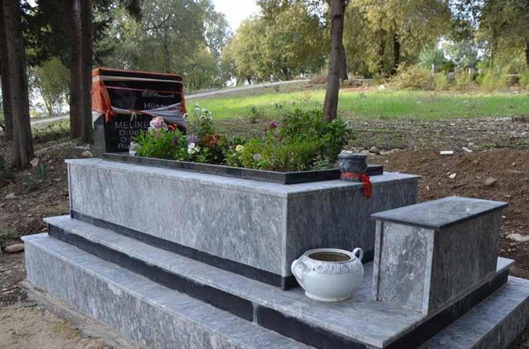 1 YILDIR SÜREKLİ ÇALIYORLAR