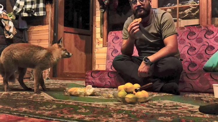 ‘EKMEĞİ VE BİSKÜVİYİ ÇOK SEVİYOR’