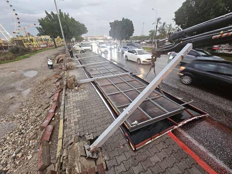 DEV TABELA DEVRİLDİ