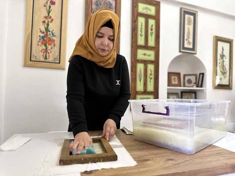 ‘İNSANLAR ÖĞRENMEK İSTİYORLAR’