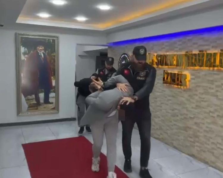 CİNAYETLERİ BEN İŞLEMEDİM, MASUMUM