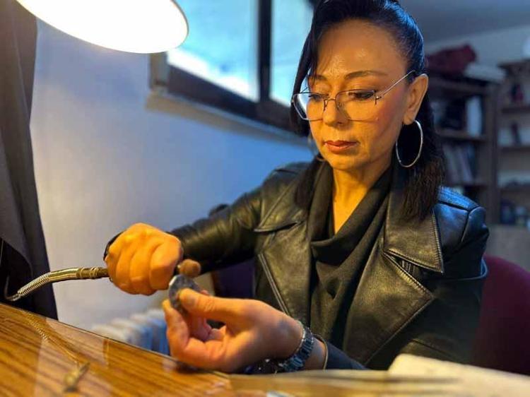 FARKLI KOLEKSİYONLAR DA VAR