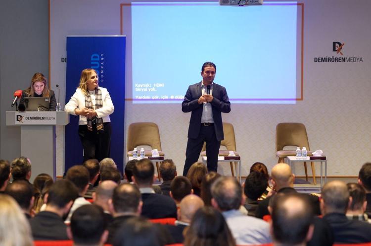 BU DÖNÜŞÜMÜ D TECH CLOUD İLE BİRLİKTE GERÇEKLEŞTİRİYORUZ