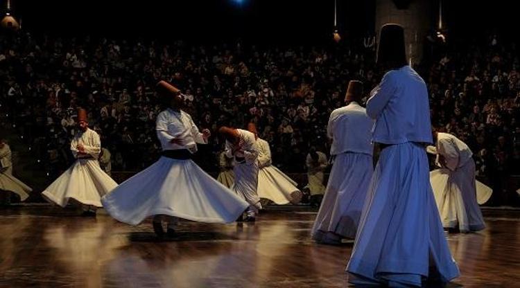 ‘MEVLANA BU GÜL BAHÇESİNDE BİR GÜLDÜR’