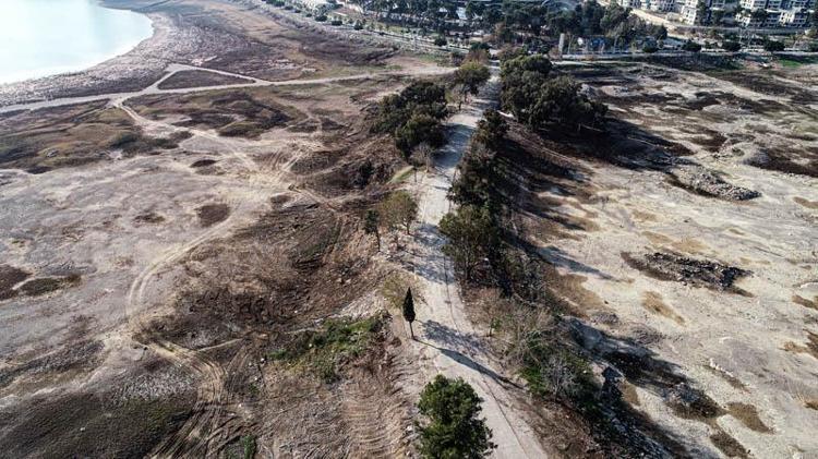 ‘ÖNÜMÜZÜ ZORLA KESİYORLARDI’