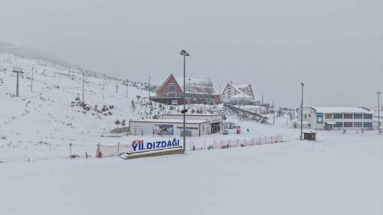 YILDIZ DAĞI BEYAZA BÜRÜNDÜ