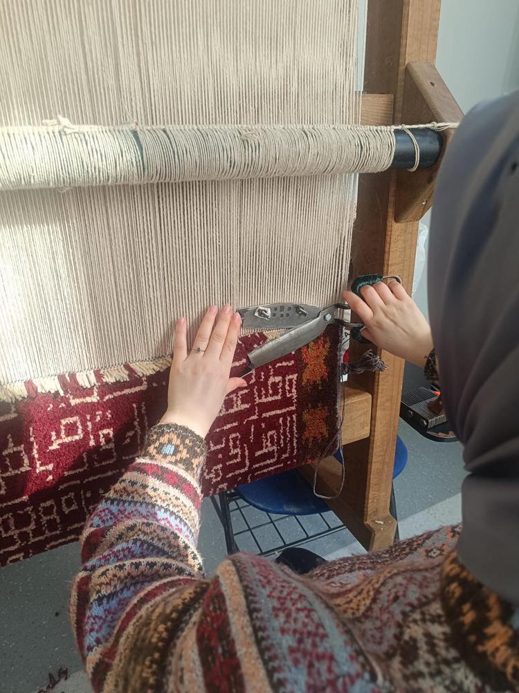 HALIDA YER ALAN O ŞİİR