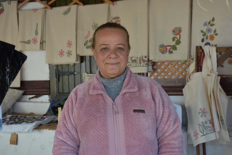 SANATLA İÇ İÇEYİZ