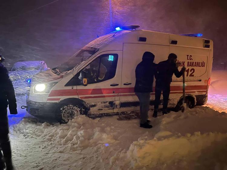 ASTIM HASTASI ÇOCUK İÇİN SEFERBER OLDULAR