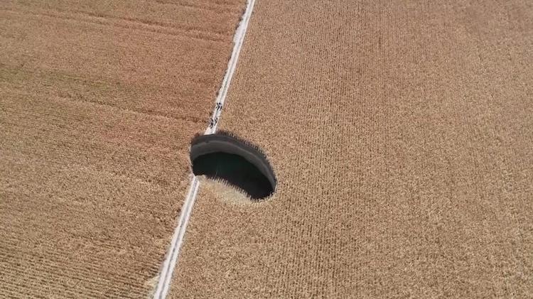 ‘OBRUKLAR, YER ALTINDAN SU ÇEKME İLE OLUŞUYOR’