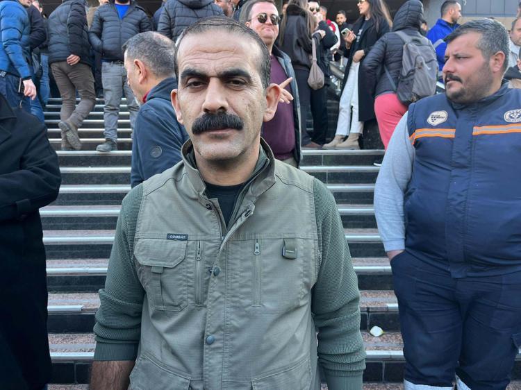 BÜTÜN ARKADAŞLARIMIZ BORCUN İÇİNDE