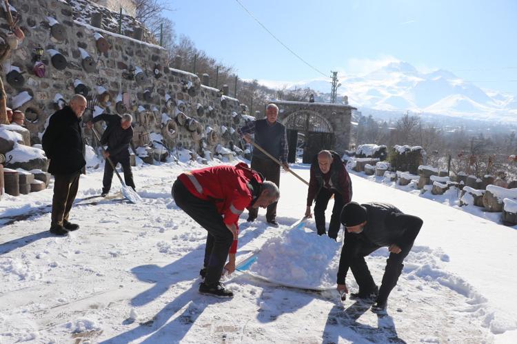 ‘YAZIN DAĞITACAĞIZ’