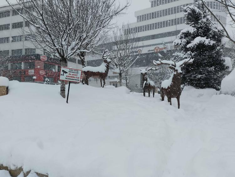 EĞİTİME KAR ENGELİ