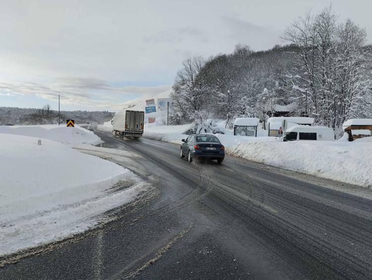OTOYOL, AĞIR TONAJLI ARAÇLARIN GEÇİŞLERİNE AÇILDI