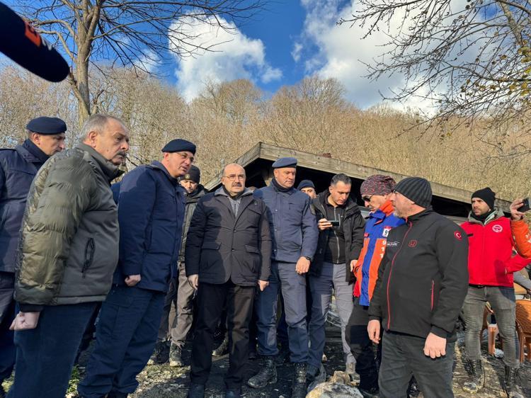 ’53 ARAÇ, 190 PERSONELLE ARAMA ÇALIŞMALARINI SÜRDÜRÜYOR’