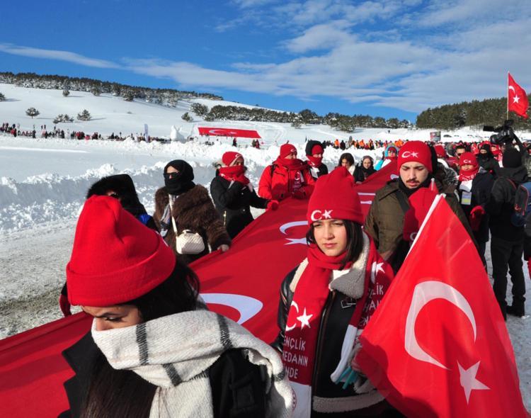 AY YILDIZ ALANI’NDA TÖREN
