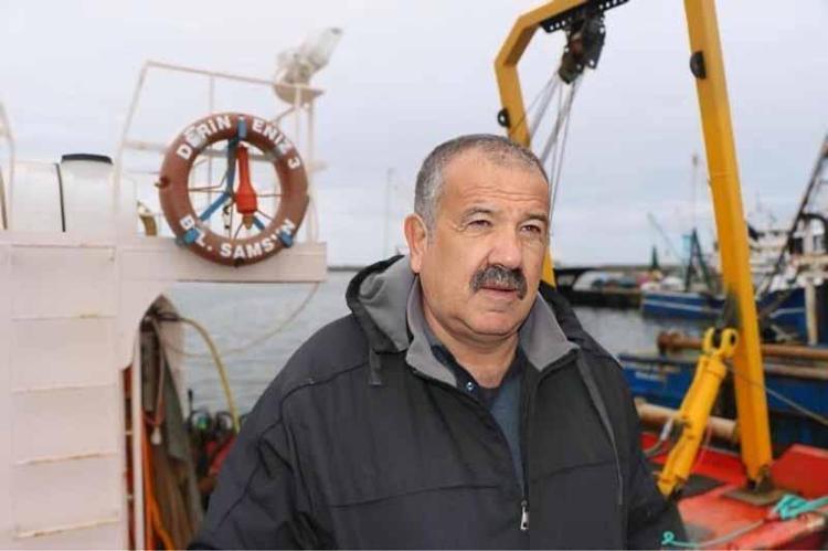 ‘1 AY DAHA DONDURULMUŞ HAMSİLERİN SATIŞTA OLMASI BEKLENİYOR’