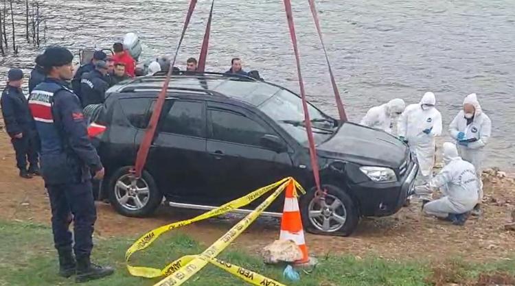 ‘ELİF ONU ARAYIP, ‘ARABANIN KAPILARI KİLİTLİ’ DEMİŞ’