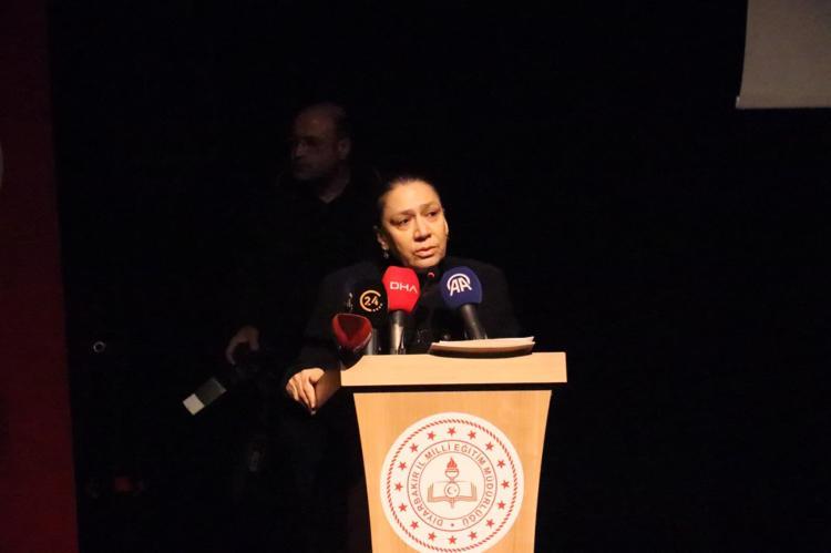 ‘BİZ BUGÜN BURADA SADECE EVLATLARIMIZI ANMAK İÇİN BİR ARAYA GELMİYORUZ’