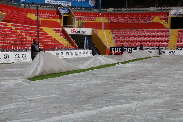 GÖLGE ALANLARDA GÜNEŞİN TAKLİDİ OLUYOR