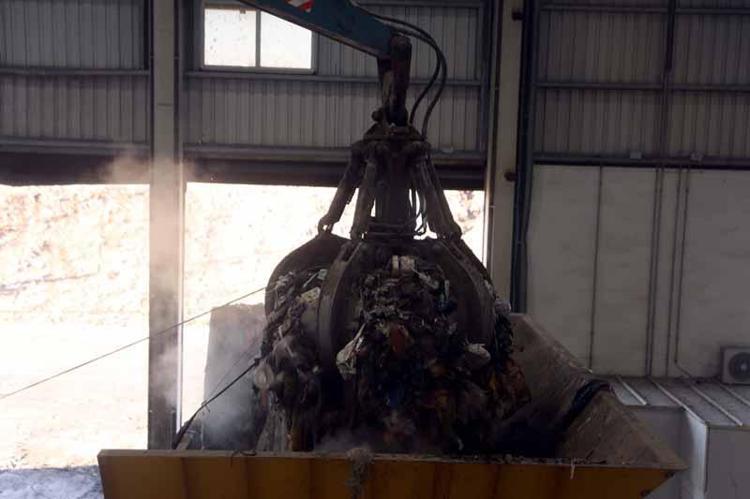 ÇİLEK VE DOMASTES SERASINI BURADAN ISITIYORUZ