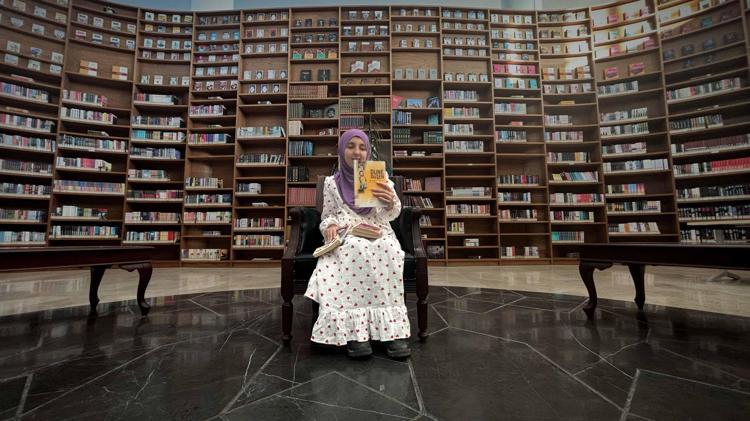 YAZAR OLMAK İSTİYORUM