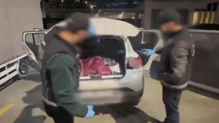 AYAĞI KIRILAN POLİS MEMURU HASTANEDE TEDAVİ ALTINA ALINDI