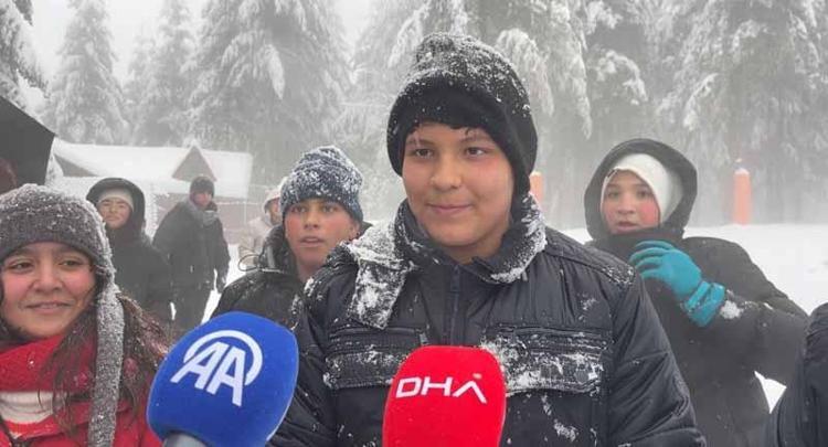 ‘KAR TOPU OYNUYORUZ’