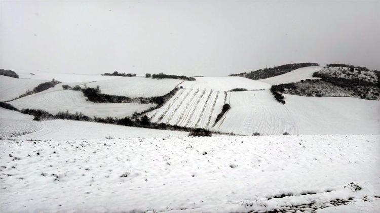 GANOS DAĞLARI BEYAZA BÜRÜNDÜ