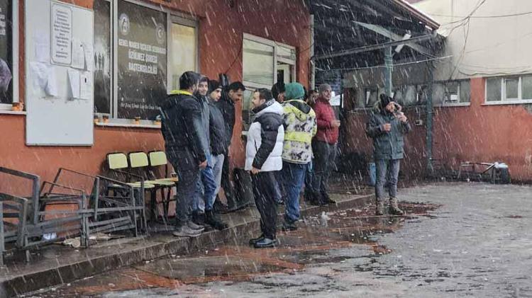 AYAKLARDA ÜRETİM YASAK